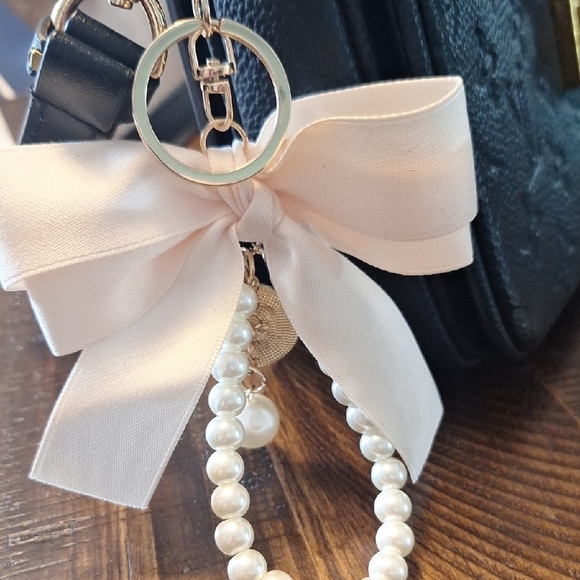 Elegant 3 Piece Bag Charm Accessory Set - Picture 2 of 6